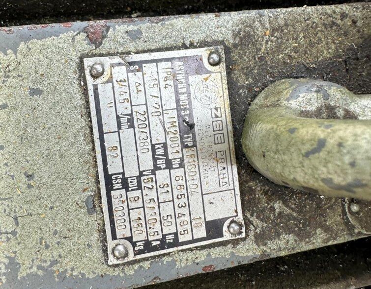 - LOT OF THREE-PHASE ELECTRIC MOTORS